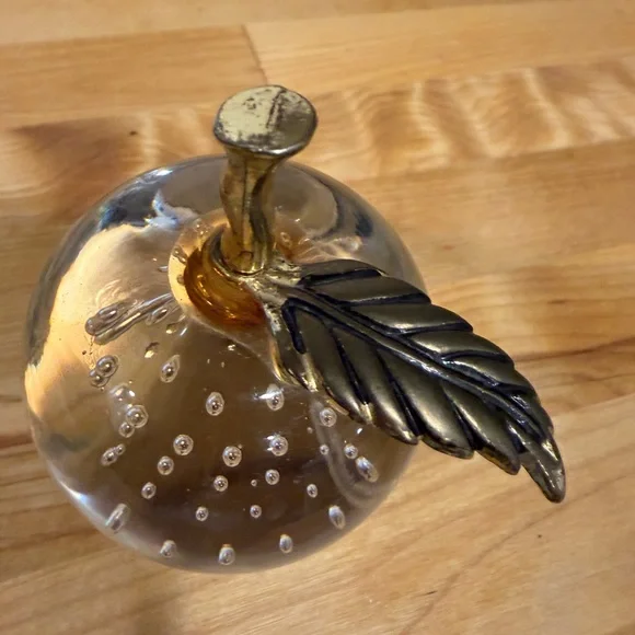 Vintage Silverstri Glass Apple Paperweight With Brass Stem - Picture 2 of 4